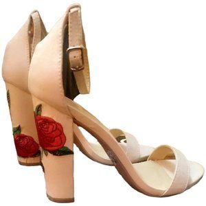 Wild Diva Nude Open Toe Sandal Suede/Floral New Size 5